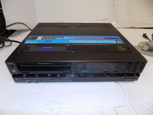 Sony Super Beta HI-FI SL-HF600 Betamax Player Recorder- Powers On READ