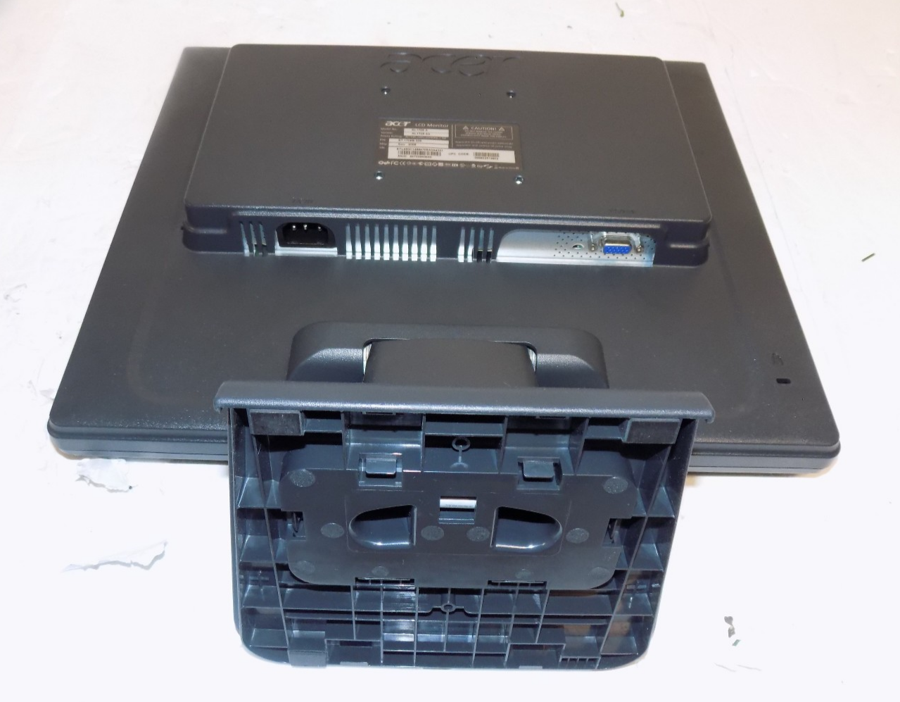 Acer Model AL1706AB 17 inch Square Computer Monitor with Power Cable