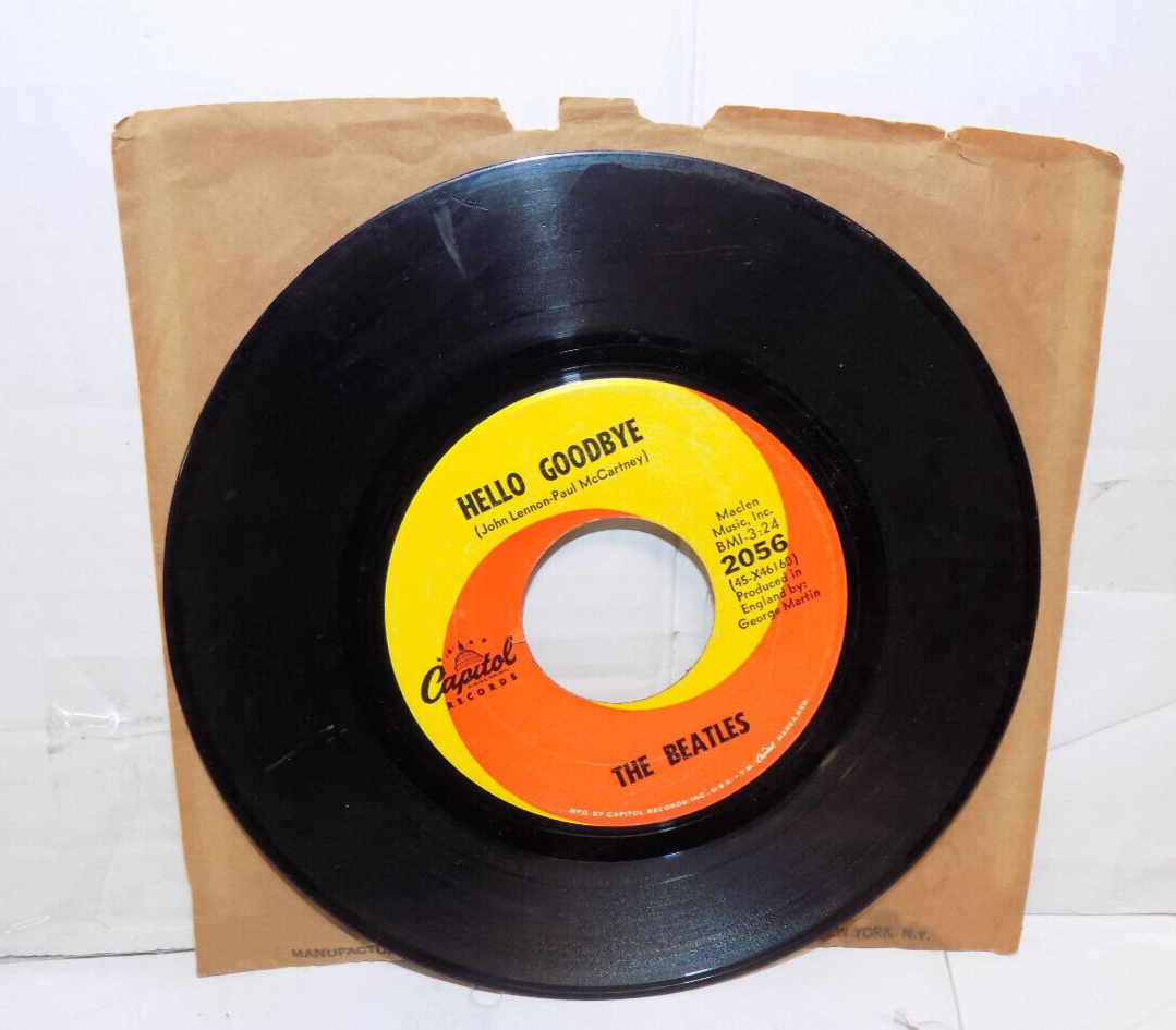 THE BEATLES : I Am The Walrus/ Hello Goodbye 45 rpm Capitol.