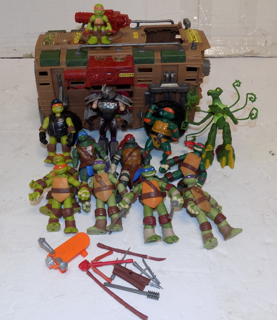 TMNT Teenage Mutant Ninja Turtles 2012 Shellraiser Van With Action Figures Lot