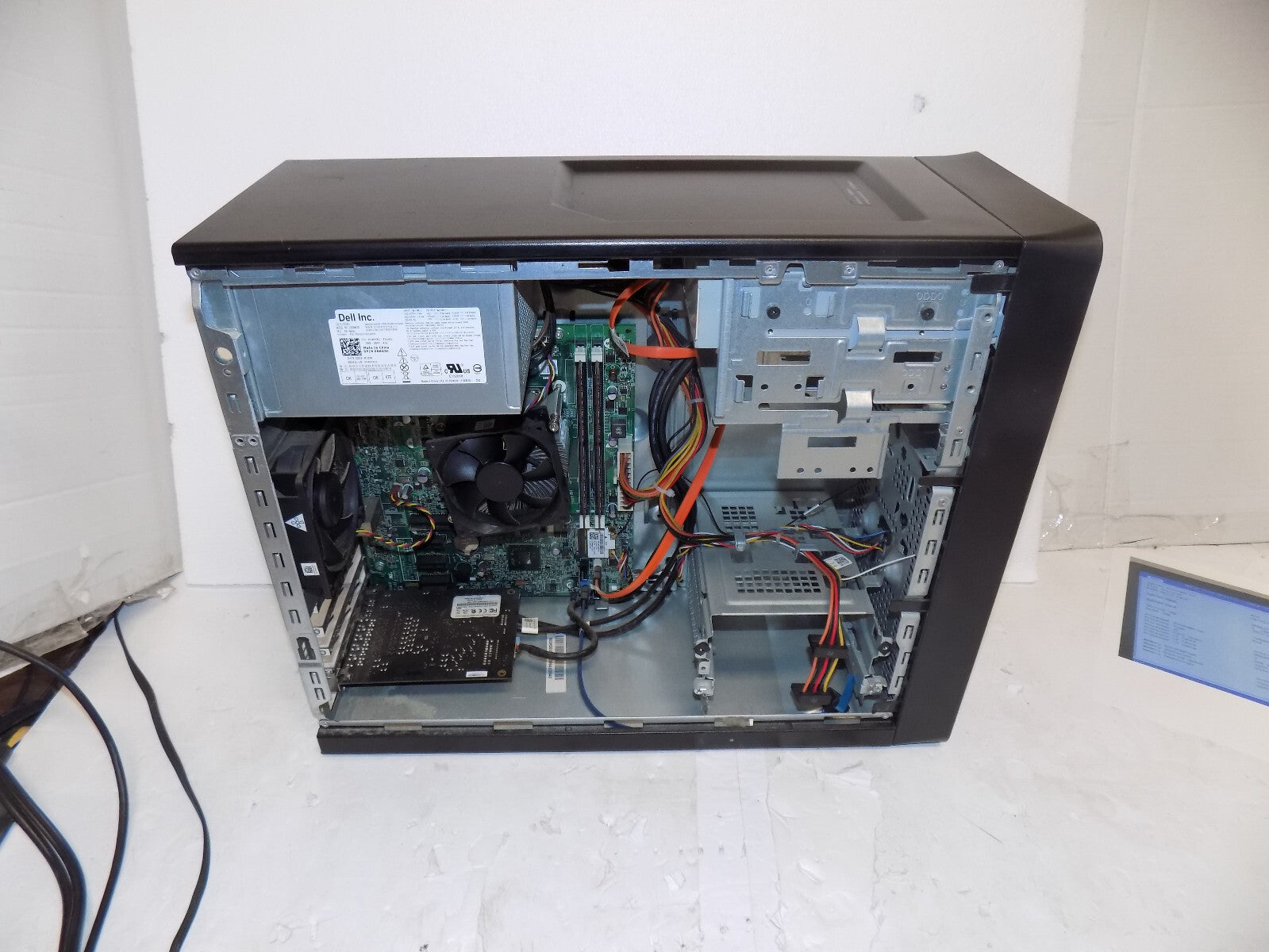 Dell Inspiron 660s Desktop PC Core i3 3330 8gb No Hard Drive