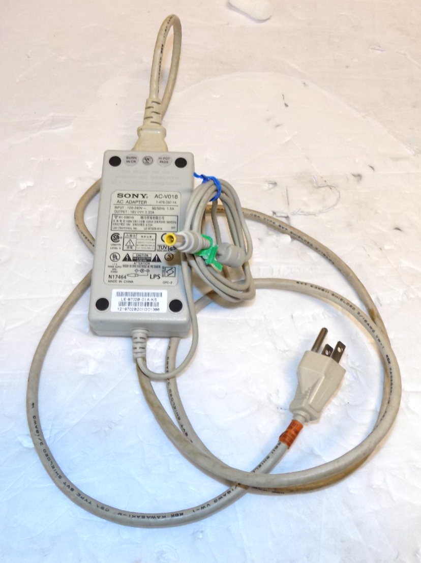 Sony AC Power Supply Adapter AC-V018 100-240V 18V