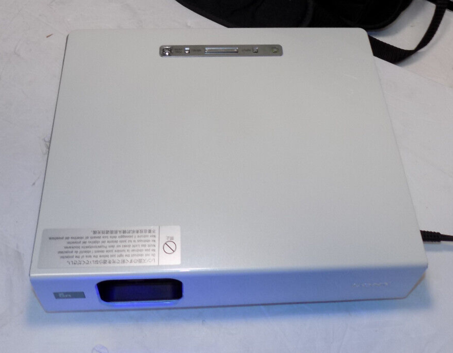 Sony VPL-CX76 2500 Lumens Portable Multimedia Data Projector with Case