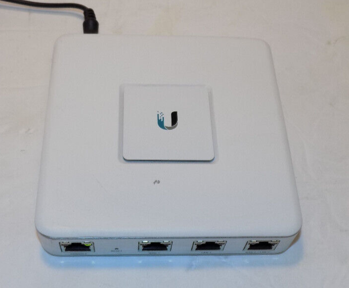 Ubiquiti Networks UniFi Security Gateway USG Internet Firewall
