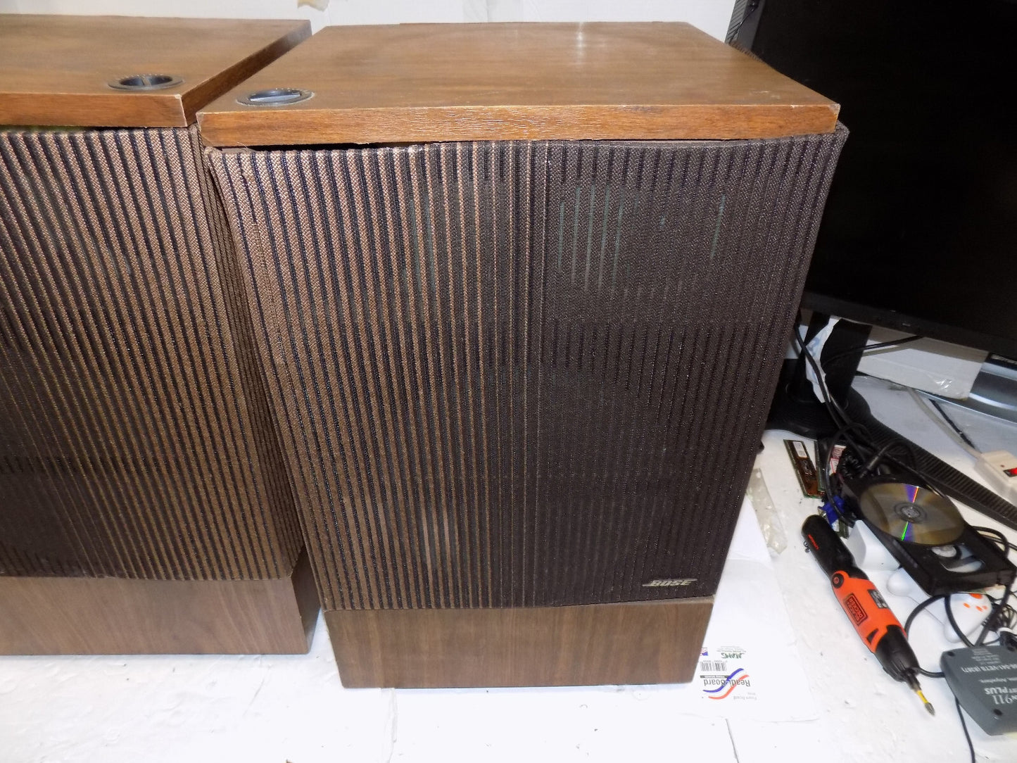 Vintage Pair of Bose 501 Speakers One Has Tweeter Issue