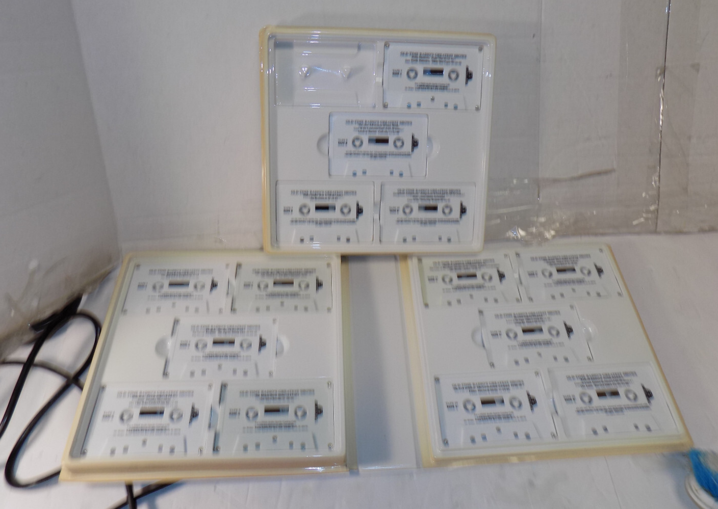 Old Time Radio's Greatest Shows 60 Programs 30 Hours 18 Cassettes 2 Missing