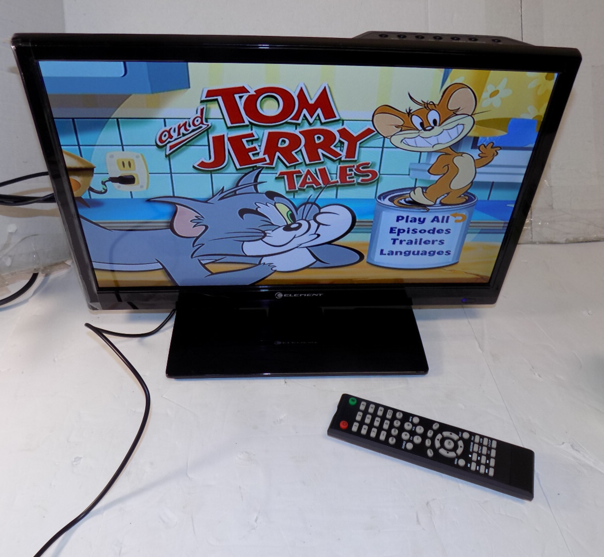Element ELEFT195 19 Inch HD TV Digital LED TV with Remote PC Input
