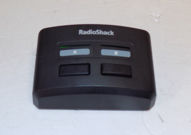 RadioShack Composite A/V Selector Switch Cat. No. 15-312 2 With Cables