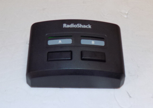 RadioShack Composite A/V Selector Switch Cat. No. 15-312 2 With Cables