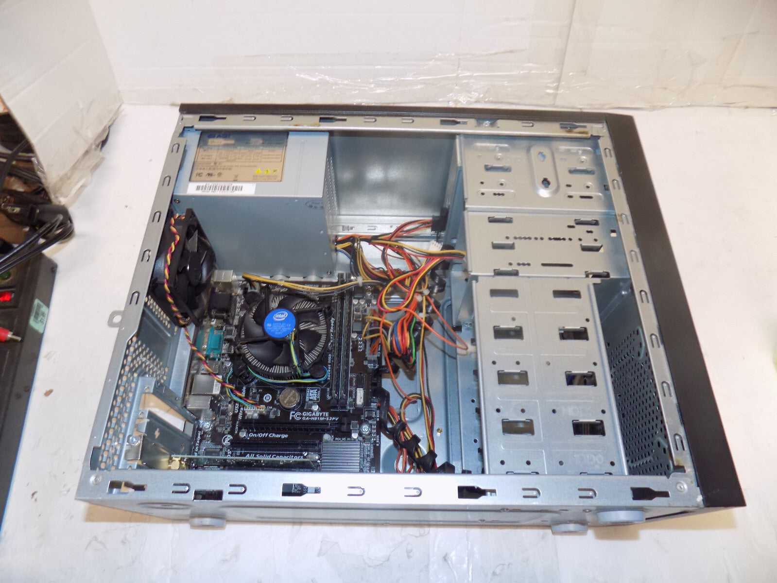 Custom PC Intel Core i3-4130 3.4 GHz 8 GB Ram No HDD/No OS
