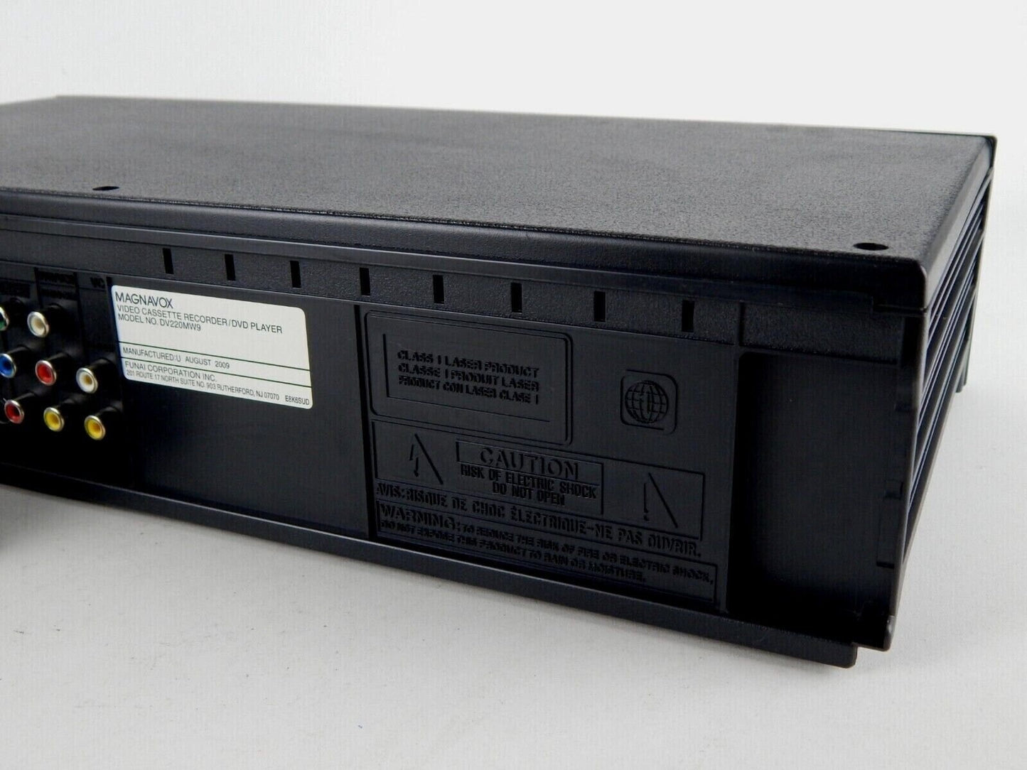 Magnavox DV220MW9 DVD VCR Combo with Remote, A/V Cables and Hdmi Adapter
