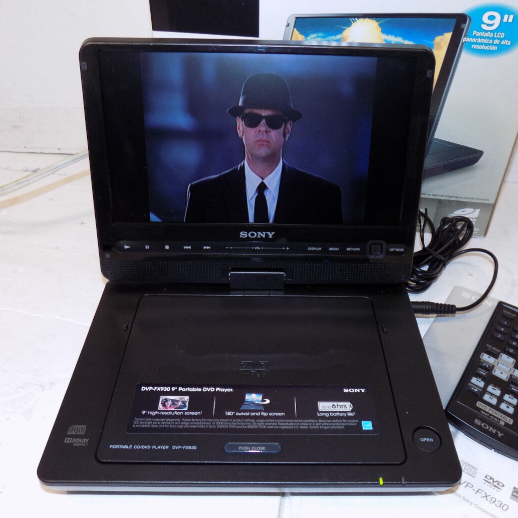 Sony Portable DVD Player Model DVP-FX930 9" Widescreen with Accessories