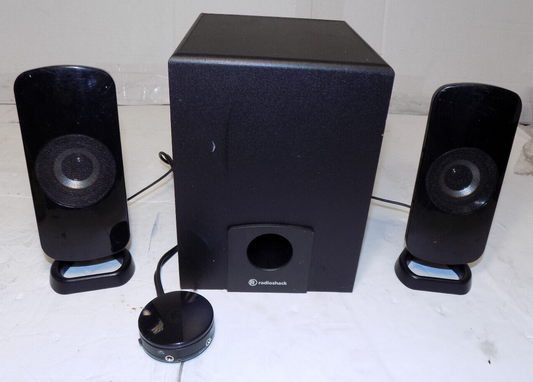 Radio Shack 4000466 16W 2.1 Computer Speakers with Subwoofer