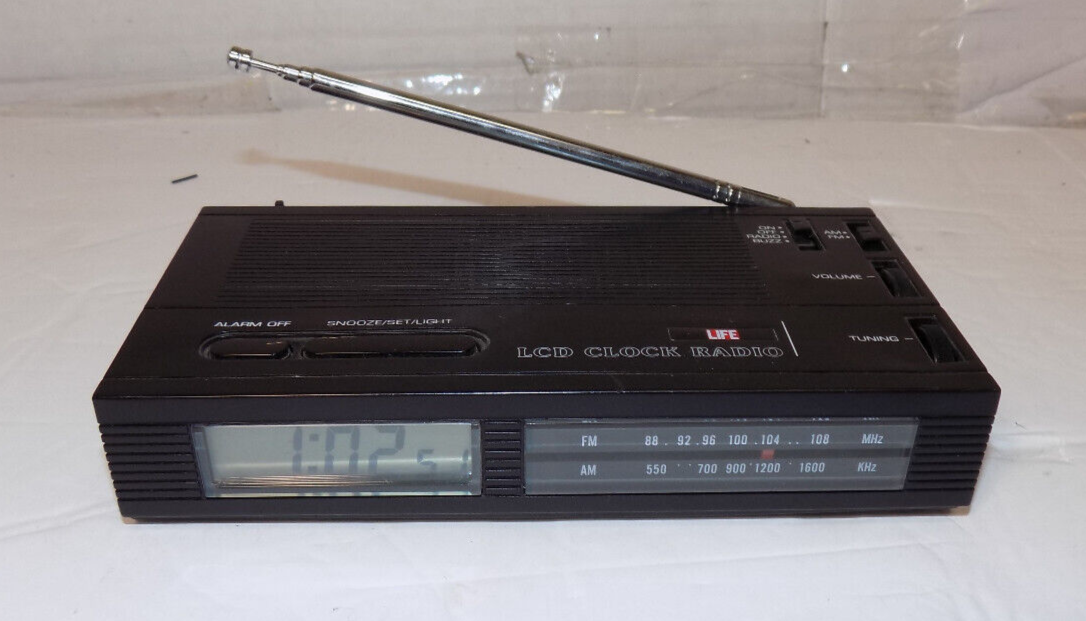 Vintage LIFE Travel LCD Clock Radio AM/FM Alarm Model CR-306
