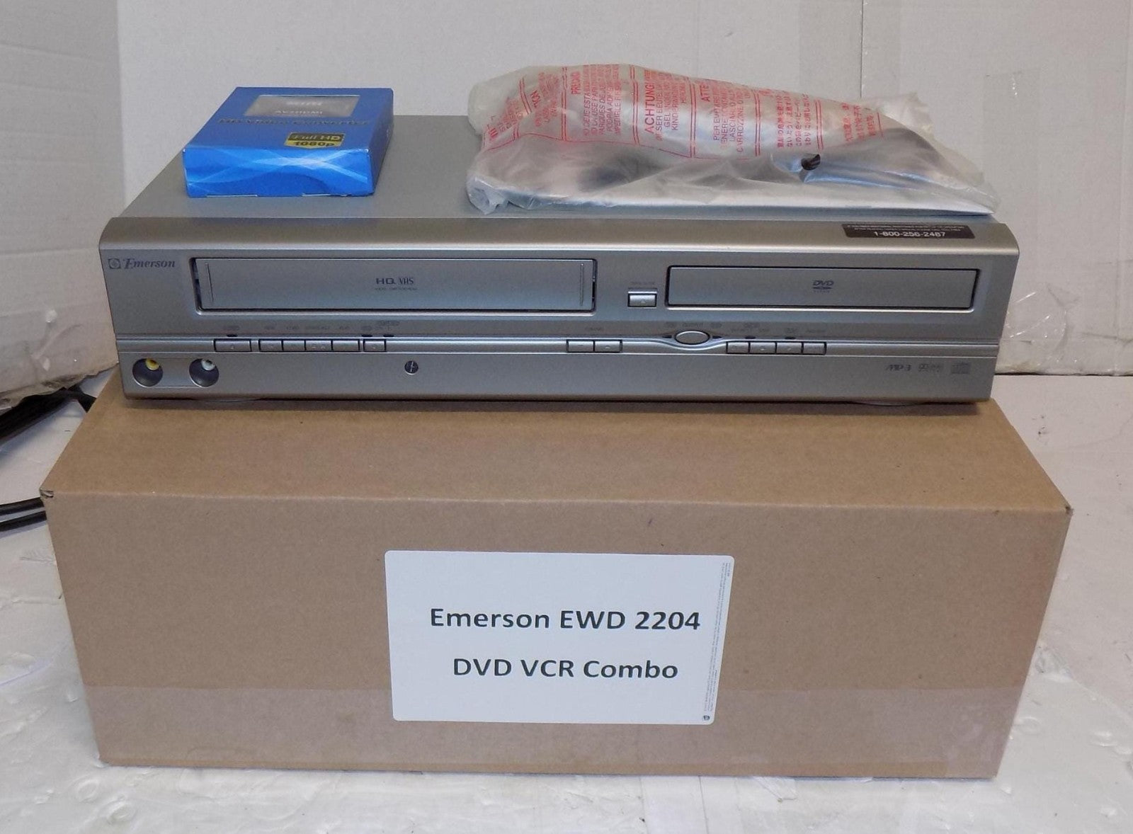 New Emerson EWD2204 DVD VCR Combo with Hdmi Adapter