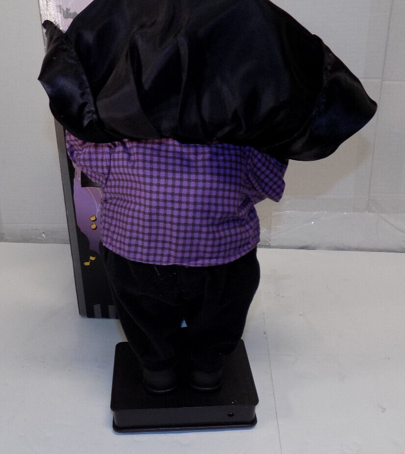 TLToys Animated 15 Inch Singing Dancing Vampire Happy Halloween Sound Activated