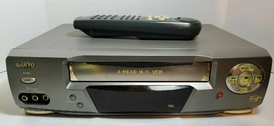 Sanyo VM-680 Hi Fi Stereo 4 Head Vhs VCR VHS Player with Remote and TV Cables