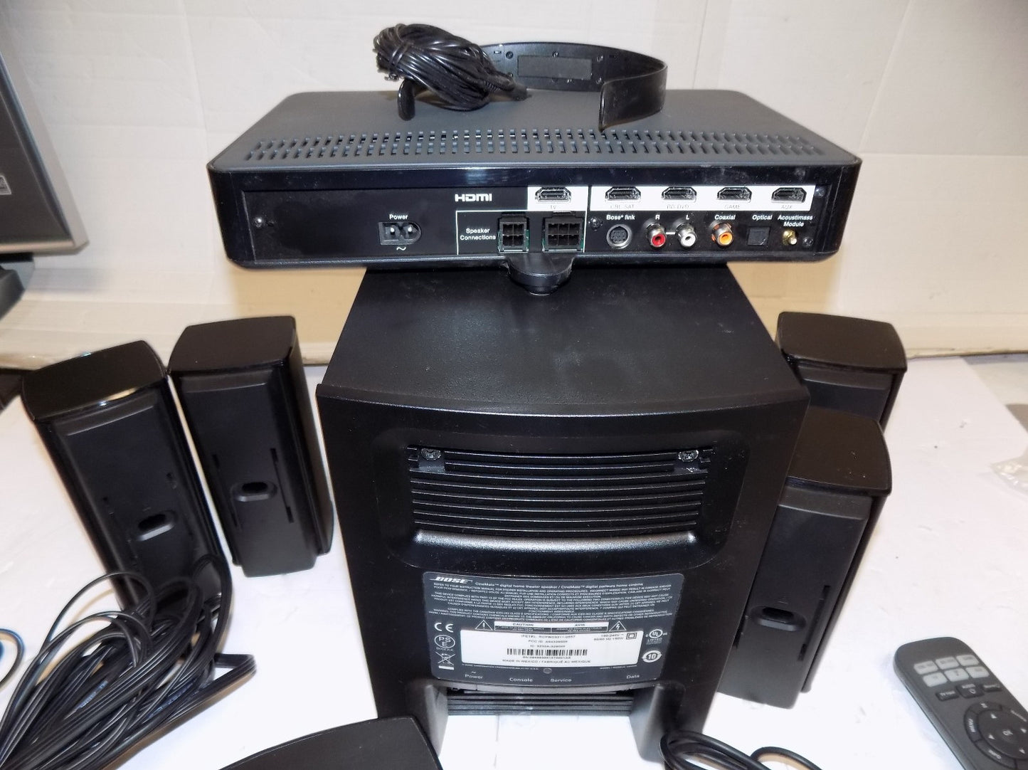 Bose CineMate 520 Home Theater System w/ SoundTouch Wireless Adapter & Remote